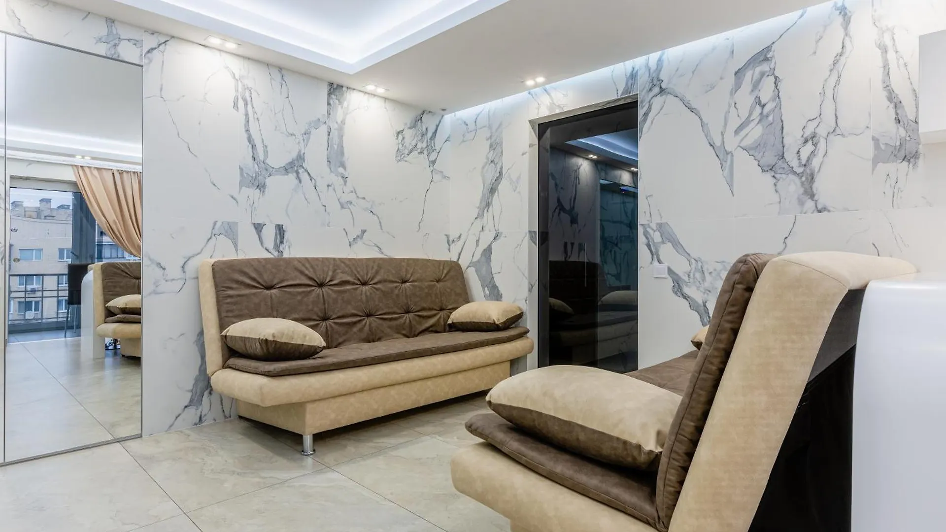 Apartment Hammam , Big Jacuzzi ,Sauna , 2 Bedroom , Khrechatik Kyiv