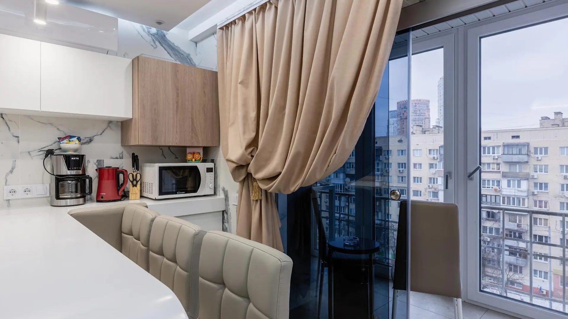 Hammam , Big Jacuzzi ,Sauna , 2 Bedroom , Khrechatik Kyiv 0*,