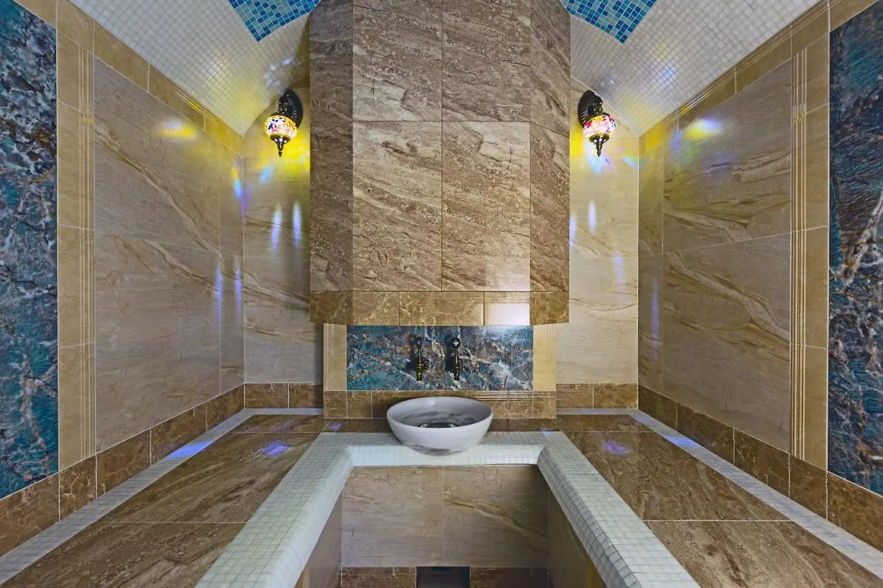 Hammam , Big Jacuzzi ,Sauna , 2 Bedroom , Khrechatik Kyiv 0*,  Ukraine
