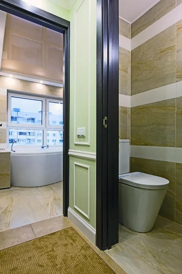 Apartment Hammam , Big Jacuzzi ,Sauna , 2 Bedroom , Khrechatik Kyiv Ukraine
