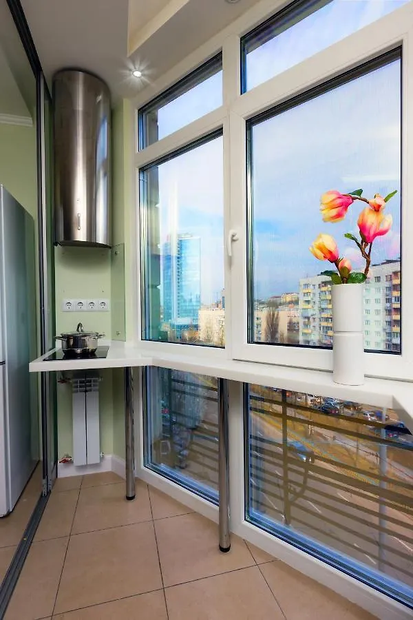 Hammam , Big Jacuzzi ,Sauna , 2 Bedroom , Khrechatik Kyiv Apartment