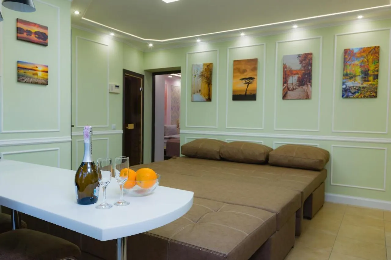 Hammam , Big Jacuzzi ,Sauna , 2 Bedroom , Khrechatik Kyiv 0*,  Ukraine