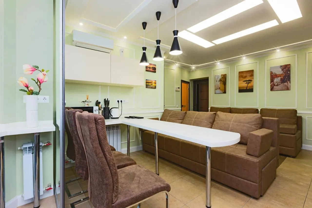 Apartment Hammam , Big Jacuzzi ,Sauna , 2 Bedroom , Khrechatik Kyiv