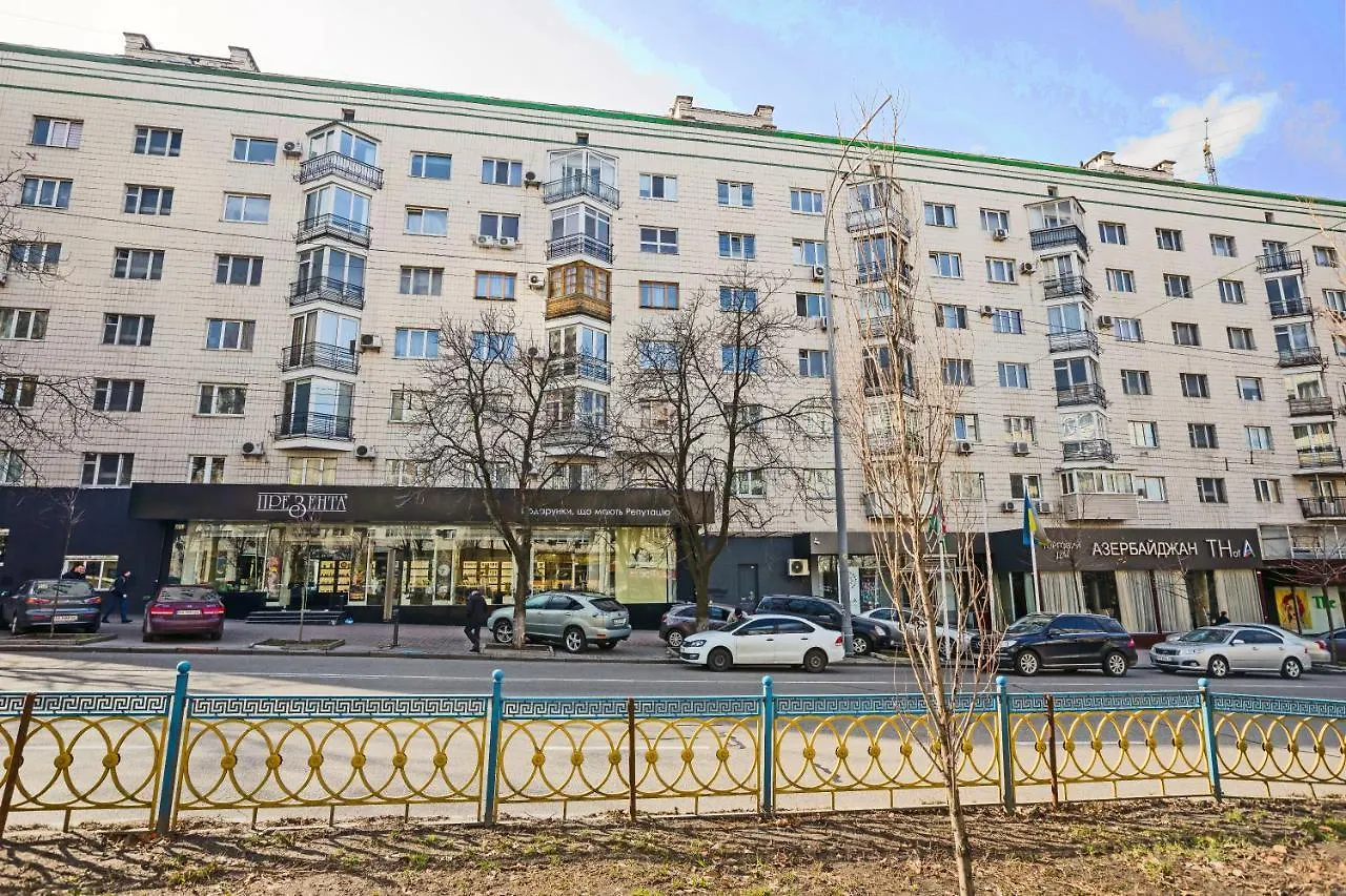 Apartment Hammam , Big Jacuzzi ,Sauna , 2 Bedroom , Khrechatik Kyiv Ukraine